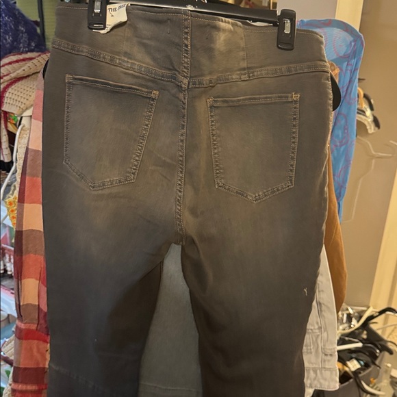 We The Free penny pull on Flare Leg Jeans - Picture 5 of 6